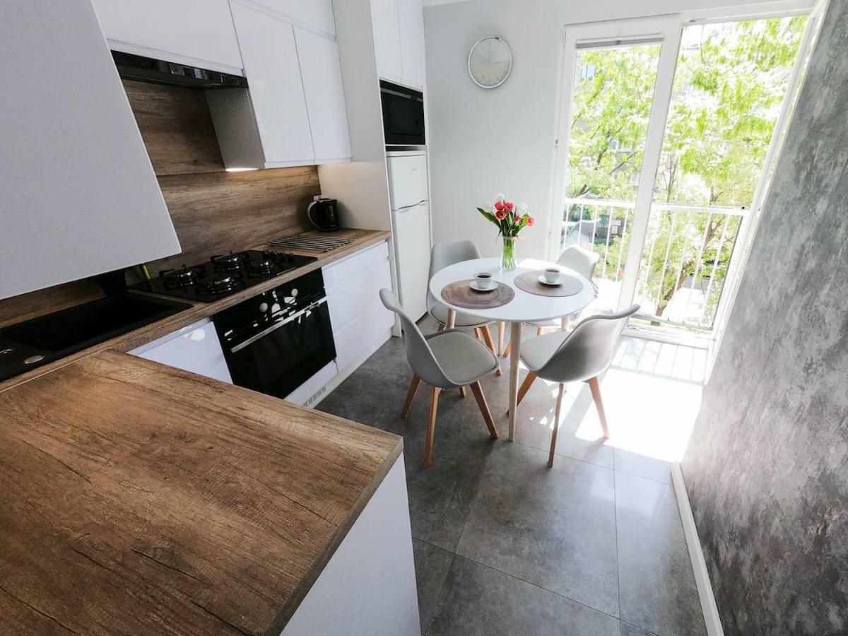 New Apartment - 300 M Town Hall - 3 Rooms - 7 People Vratislav Exteriér fotografie